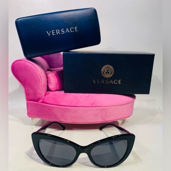 New Women Versace Sunglasses - Picture 2 of 12